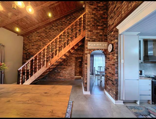 5 BEDROOM HOUSE FOR SALE IN VAALPARK